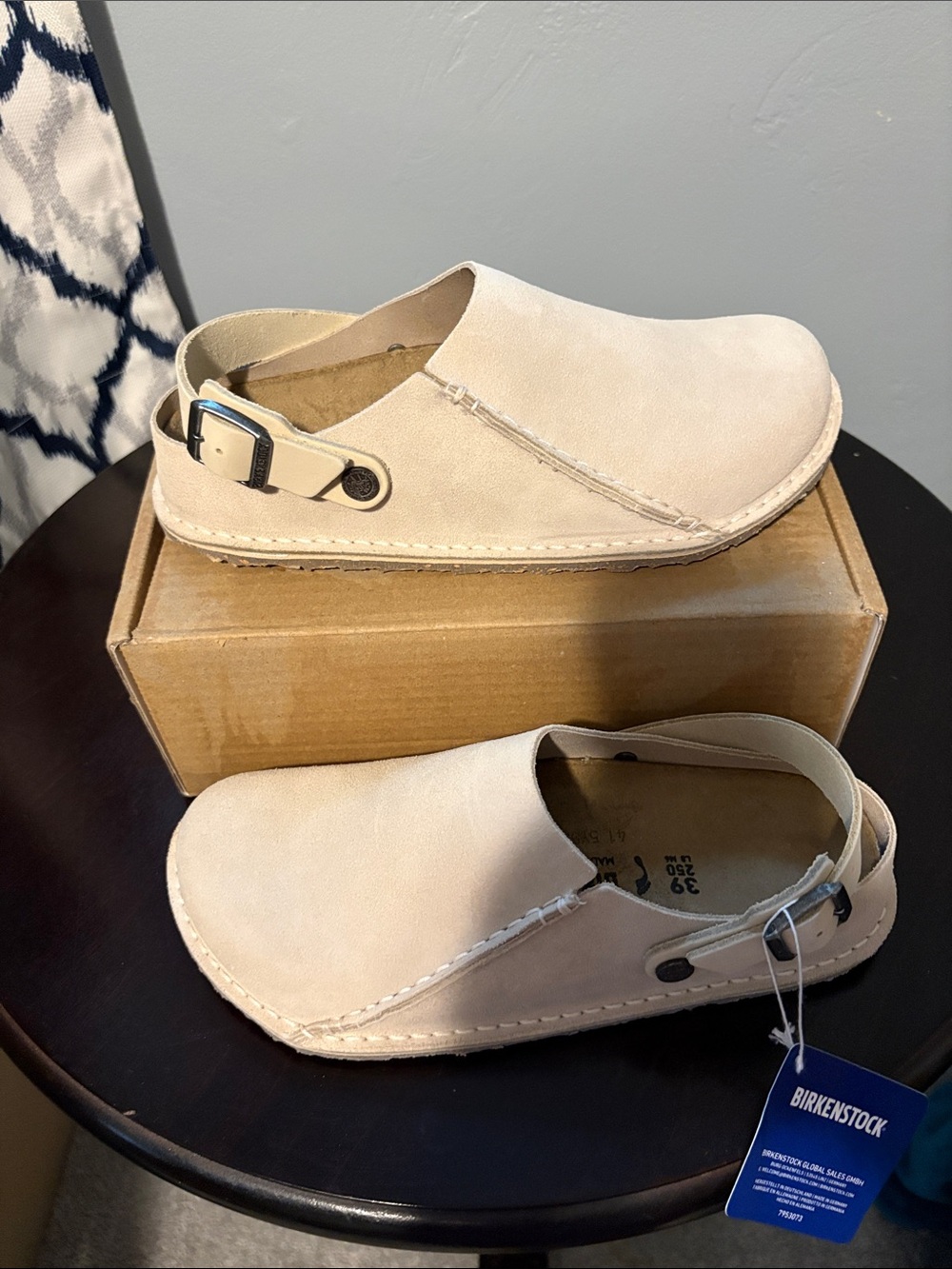 NWT and Box - Women's Birkenstock Lutry Premium Suede in Eggshell - Size 39 - Picture 3 of 8